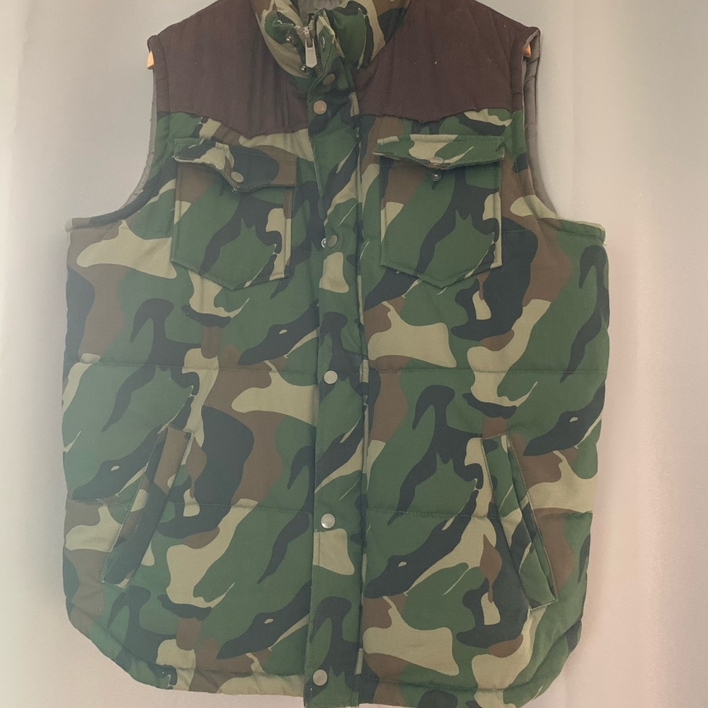 Camp puffer vest